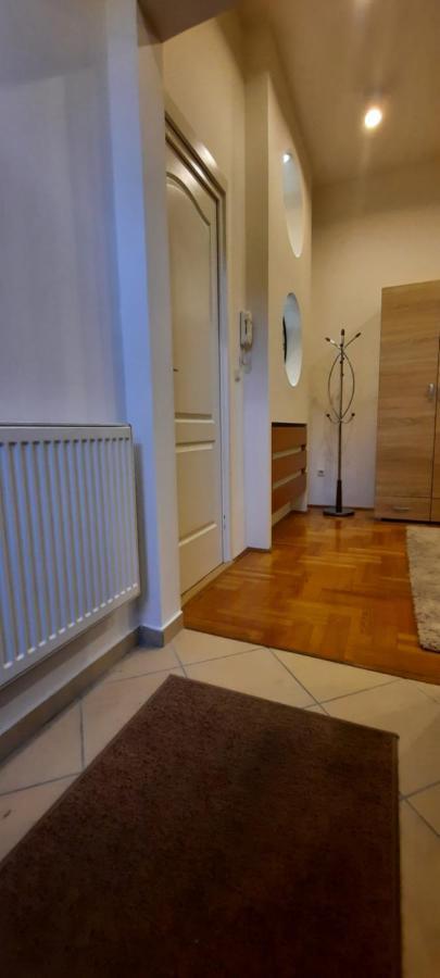 City Life Apartment Дебрецен Екстер'єр фото