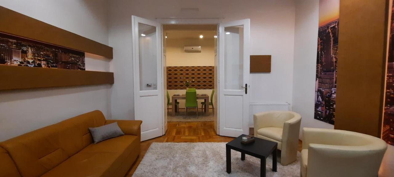 City Life Apartment Дебрецен Екстер'єр фото